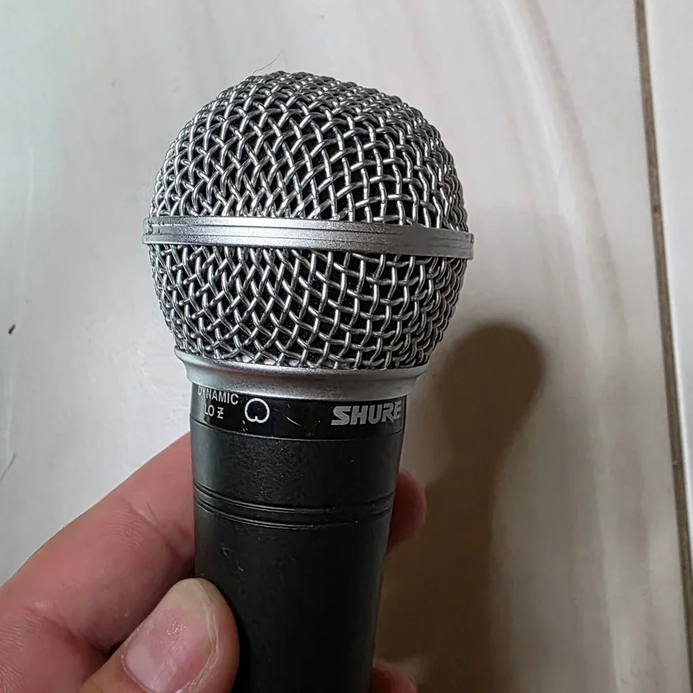 Shure SM48 Dynamic Vocal Microphone Lo-Z Cardioid Handheld Mic Black Silver W2